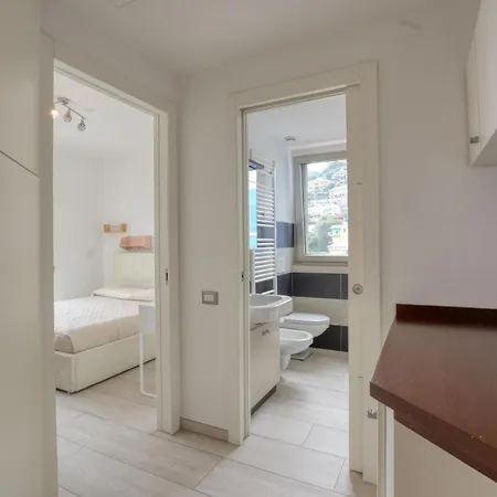 2 Bedroom Beautiful In Apartment Recco