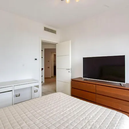 2 Bedroom Beautiful In
