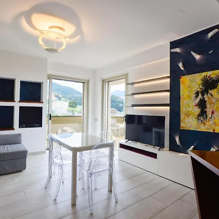 2 Bedroom Cozy In Apartman Recco