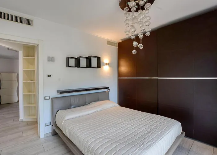 2 Bedroom Cozy In * Recco