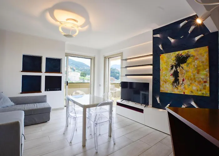 2 Bedroom Cozy In Lägenhet Recco