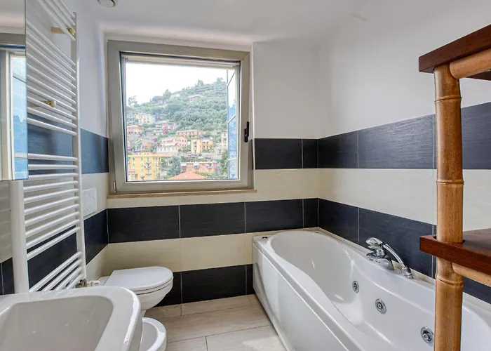 2 Bedroom Cozy In * Recco